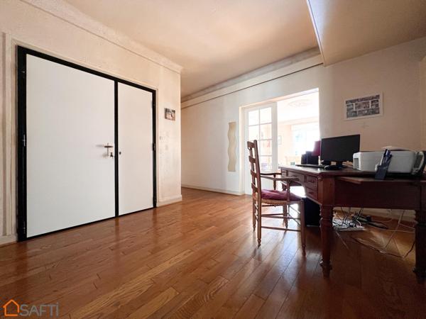 Appartement 3 chambres - 147 m2 - Hyper centre