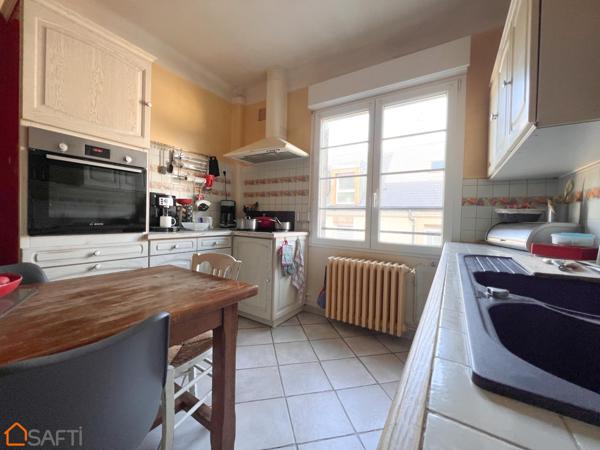 Appartement 3 chambres - 147 m2 - Hyper centre