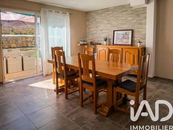Maison à vendre 6 pièces 147 m² Solliès-Toucas