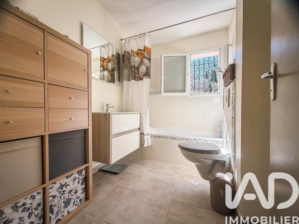 Maison à vendre 6 pièces 147 m² Solliès-Toucas