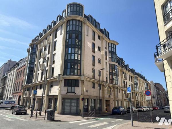 LILLE - rue Nationale - Appartement Type 5 d'environ 103m² balcons, parking et cave