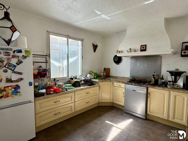 Maison - À vendre - 259 m² - SOLLIES-PONT | The Door Man