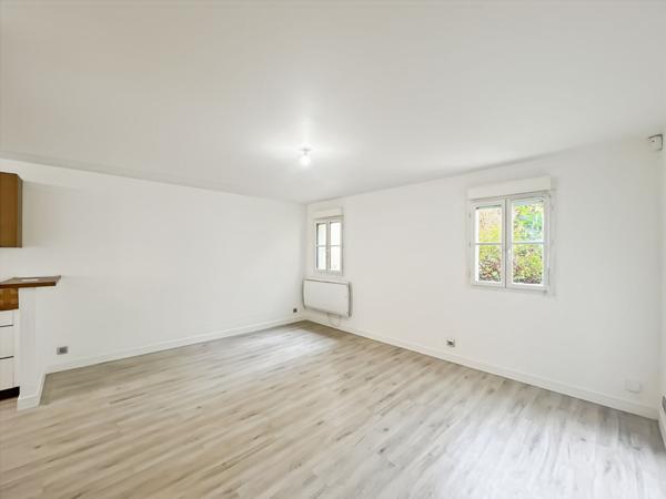 Maison à vendre à Moissy-Cramayel - 3 pièces, 2 chambres