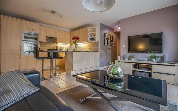 Appartement à vendre    3 pièces • 57,31 m2 Joinville-le-Pont