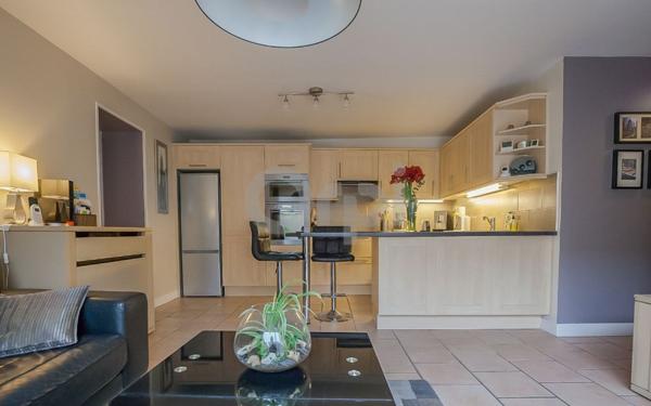 Appartement à vendre    3 pièces • 57,31 m2 Joinville-le-Pont