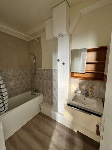 Maison T3 à Saint Etienne du Rouvray avec cour