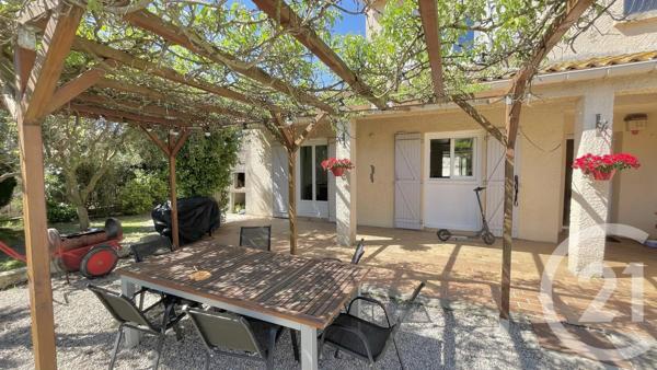 Maison à vendre  5 pièces - 117,40 m 2   AIMARGUES  - 30