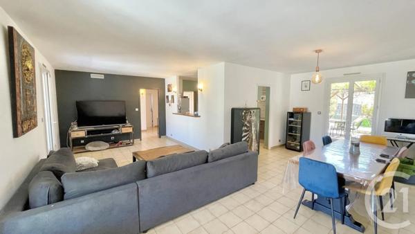 Maison à vendre  5 pièces - 117,40 m 2   AIMARGUES  - 30