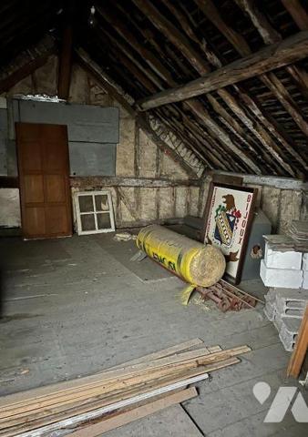 TROYES, 42 rue Voltaire, Immeuble pan de bois local professionnel au rez de chaussée, plateau s...