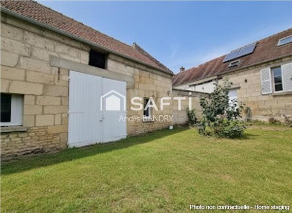 Maison en pierre avec dépendances