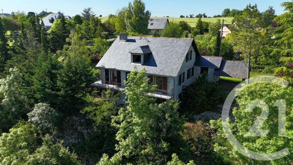 Maison à vendre  7 pièces - 175,03 m 2   ONET LE CHATEAU  - 12