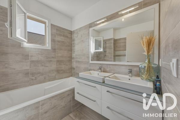 Maison à vendre 5 pièces 108,55 m² Prévessin-Moëns