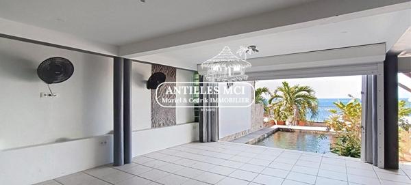 Confort, indépendance et vue mer se rejoignent