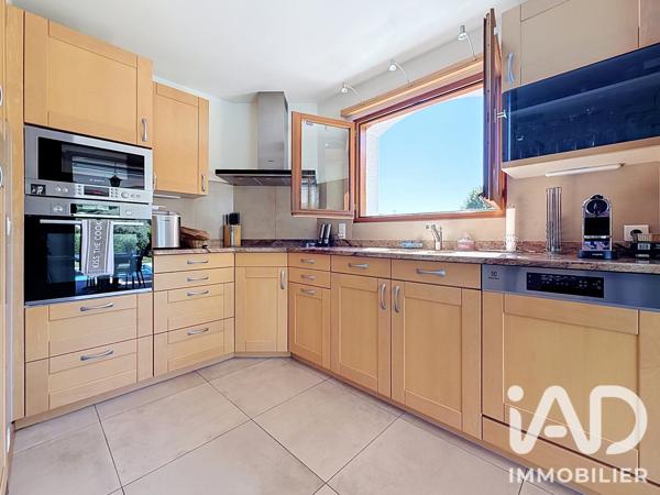 Maison à vendre 4 pièces 135 m² Reignier-Ésery