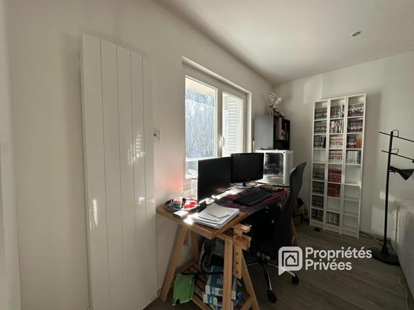 Appartement 2 pièces 54 m2 avec balcon, garage et cave