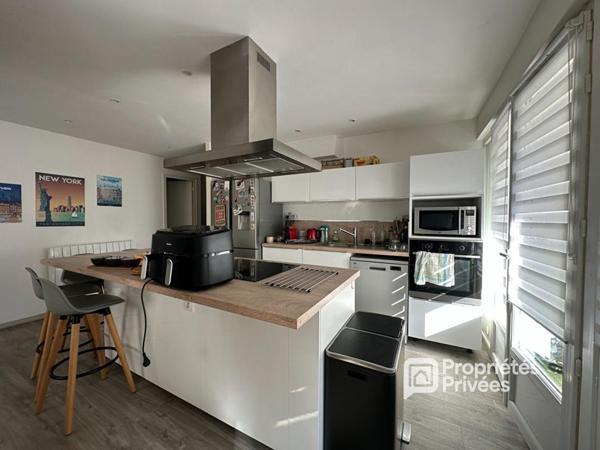 Appartement 2 pièces 54 m2 avec balcon, garage et cave