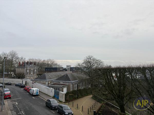 Location appartement Nantes : 1 266 € - AJP Immobilier Nantes Ouest