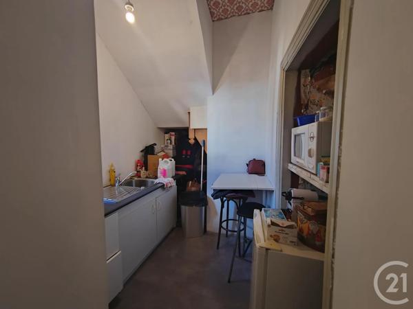 Immeuble à vendre  81 m 2   GRAULHET  - 81