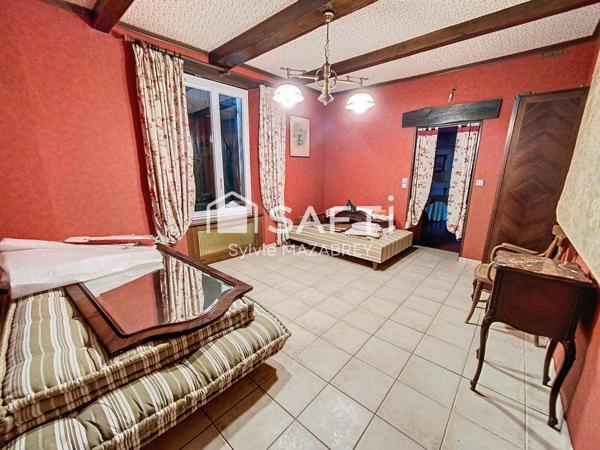 Amoureux de l'ancien, cette maison sera vous séduire par son authenticité!