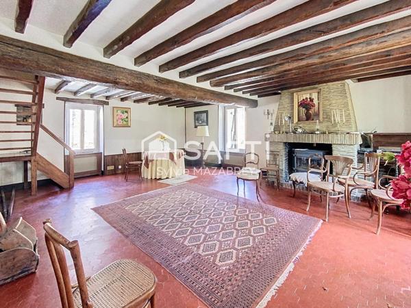 Amoureux de l'ancien, cette maison sera vous séduire par son authenticité!