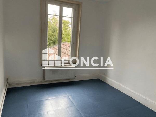 Location Appartement 3 pièces 67.3 m² - 8 RUE VOLTAIRE Charleville Mezieres 08000