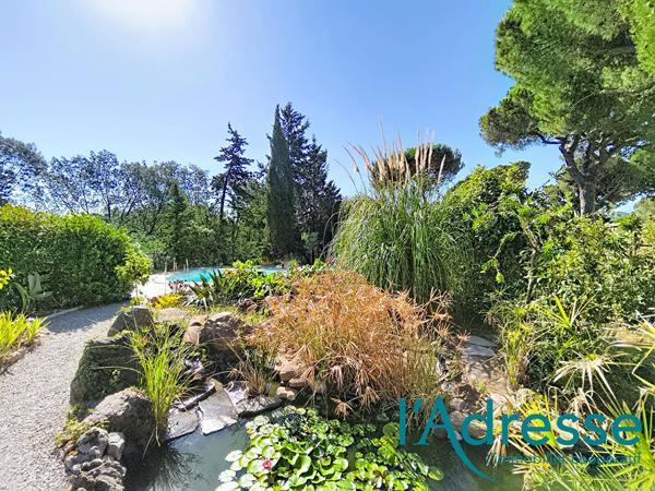COUP DE COEUR ! Charmante villa 5 p. 126 m2 avec piscine sur un terrain de 700 m² !