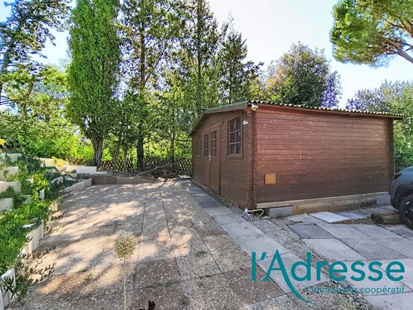 COUP DE COEUR ! Charmante villa 5 p. 126 m2 avec piscine sur un terrain de 700 m² !