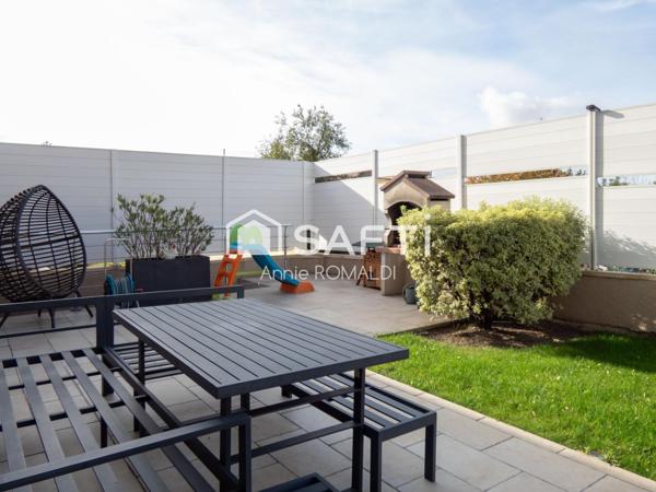 Maison de 109 m² -  Non mitoyenne – 5 pièces – 4 chambres - Jardin de 300 m² -