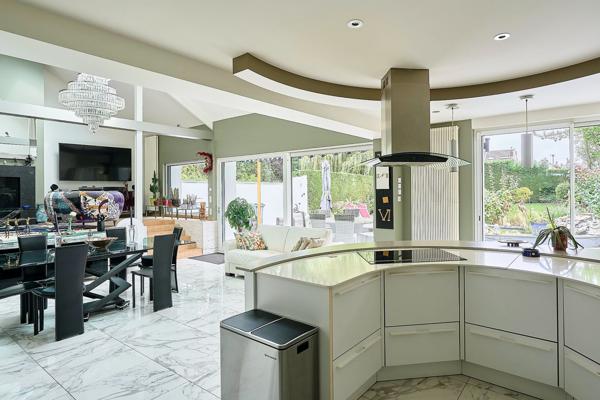 Vente Maison de luxe Marcq-en-Barœul 8 Pièces 245.77 m²