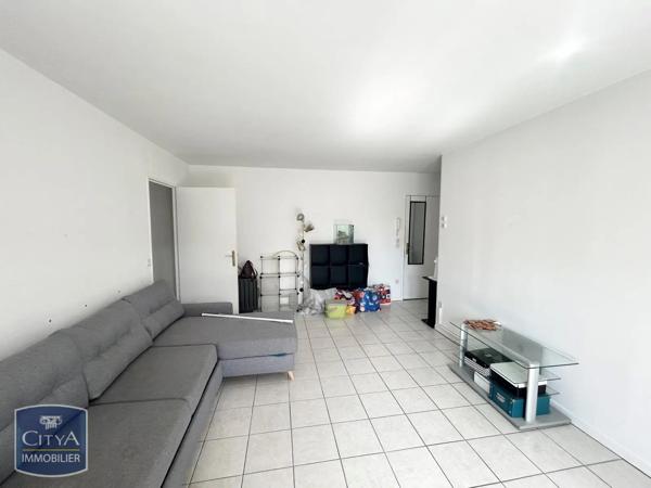 Appartement à louer 2 pièces 48.67m² Valenciennes (59300)
