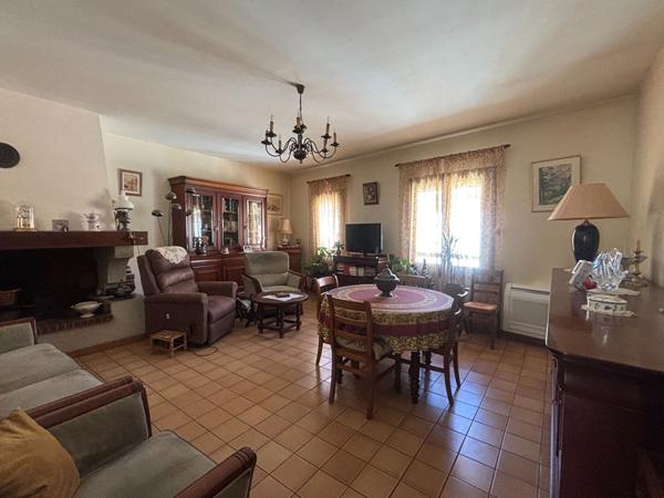 Maison à vendre à Douzens 6pièces 160.54 m²