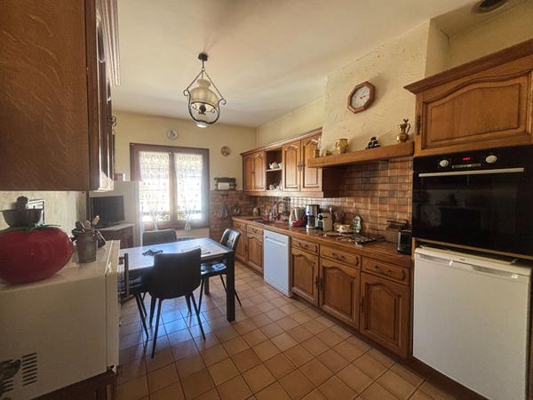 Maison à vendre à Douzens 6pièces 160.54 m²