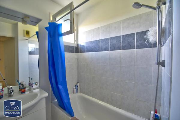 Appartement à louer 3 pièces 62.05m² Marmande (47200)