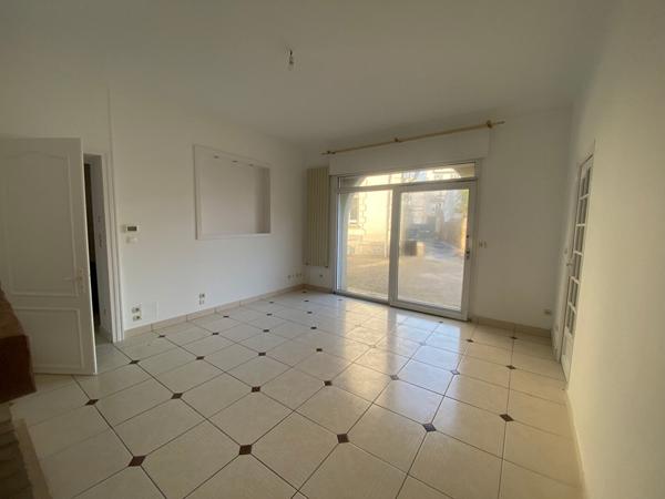 ROND POINT DE RENNES MAISON A LOUER ,  
Nantes 44300