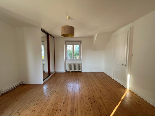 ROND POINT DE RENNES MAISON A LOUER ,  
Nantes 44300