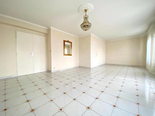 Appartement traversant vue dégagée cœur de Poissy