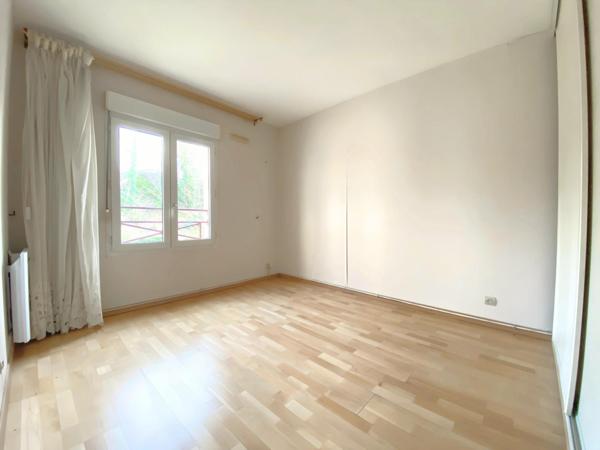 Appartement traversant vue dégagée cœur de Poissy