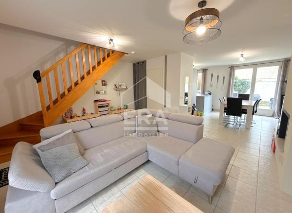 Maison récente de 2012 à Mormant