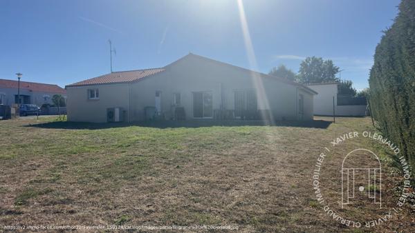 Maison Saint Pierre Des Echaubrognes 5 pièce(s) 133.34 m2 , Saint pierre des echaubrognes