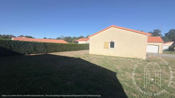 Maison Saint Pierre Des Echaubrognes 5 pièce(s) 133.34 m2 , Saint pierre des echaubrognes