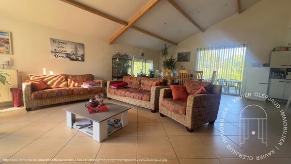 Maison Saint Pierre Des Echaubrognes 5 pièce(s) 133.34 m2 , Saint pierre des echaubrognes