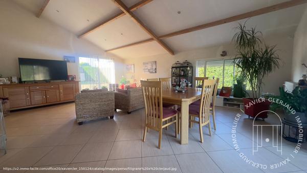 Maison Saint Pierre Des Echaubrognes 5 pièce(s) 133.34 m2 , Saint pierre des echaubrognes