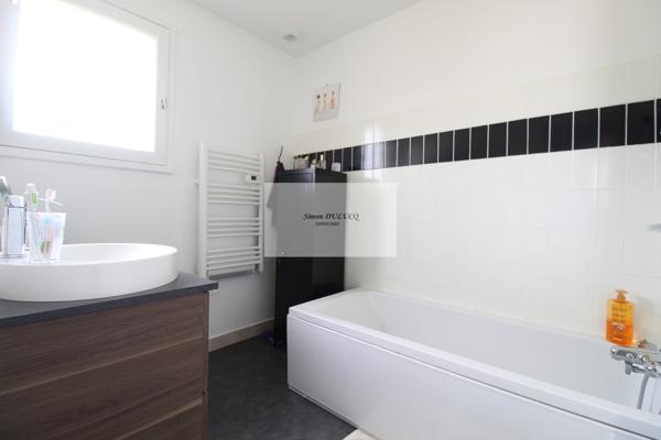 Vabres-l'Abbaye (12400) Maison 5 pièces - 128m² avec garage, piscine et terrain arboré