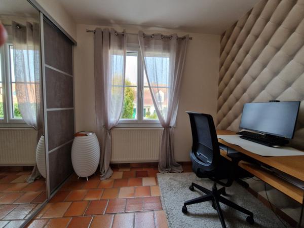 Villers-Cotterêts (02600) A VILLERS-COTTERETS MAISON AVEC SOUS-SOL TOTAL DE 105 m²