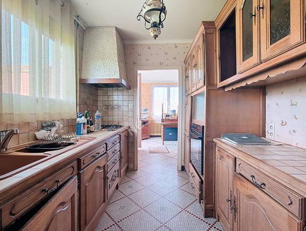 Maison familiale 10 pièces à vendre - Montaigu Vendée