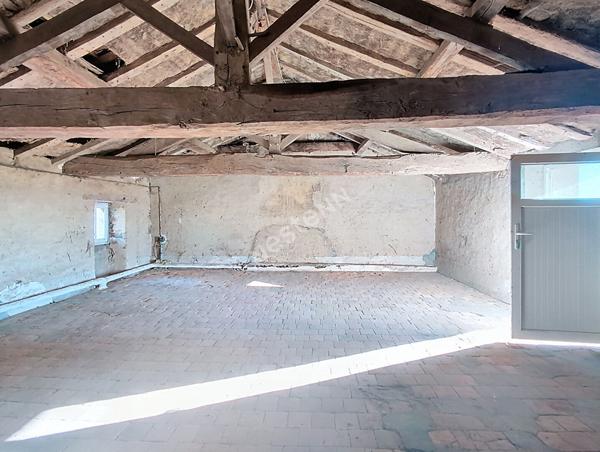 Maison familiale 10 pièces à vendre - Montaigu Vendée