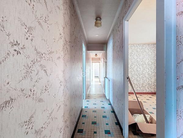 Maison familiale 10 pièces à vendre - Montaigu Vendée