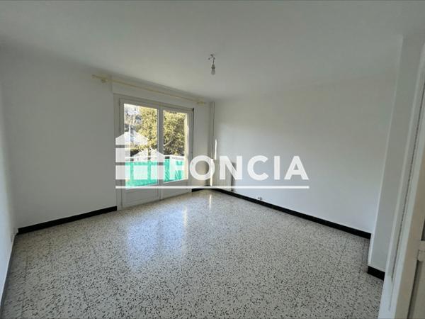 Location Appartement 2 pièces 45.6 m² - 16-18 RUE DE VALMY Nimes 30000