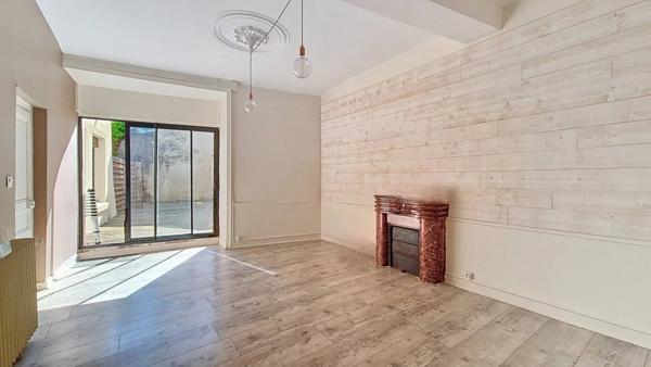 Immeuble de rapport et local commercial Le Dorat