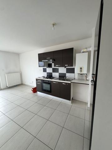 CORNICHE T2 dans immeuble récent avec balcon vue mer , Brest